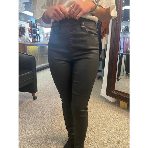 NEW HIDDEN button fly skinny jean in black - Picture 1 of 2